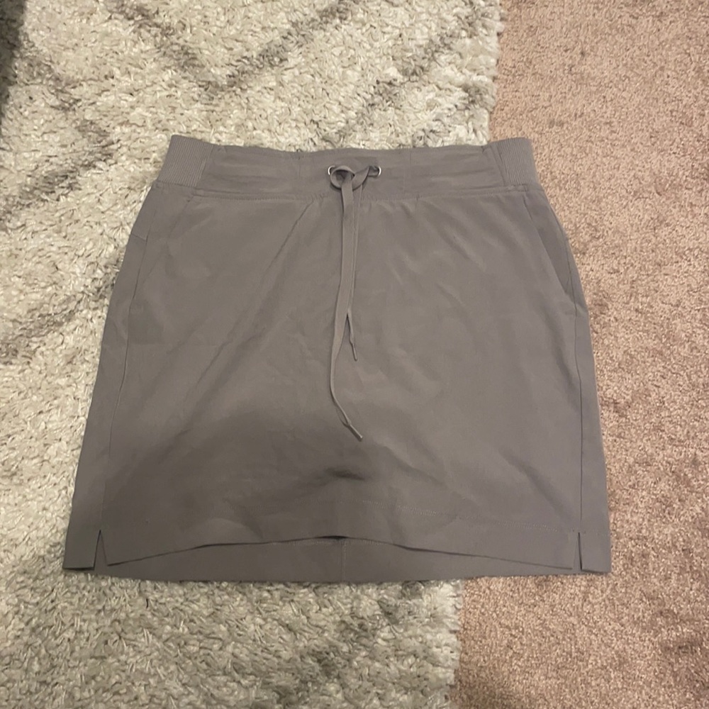 Size S RBX athletic skort. Never worn, no damage or stains.
